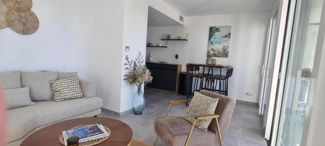 Appartement De Luxe Eze Village Vue Mer Avec Piscine ภายนอก รูปภาพ