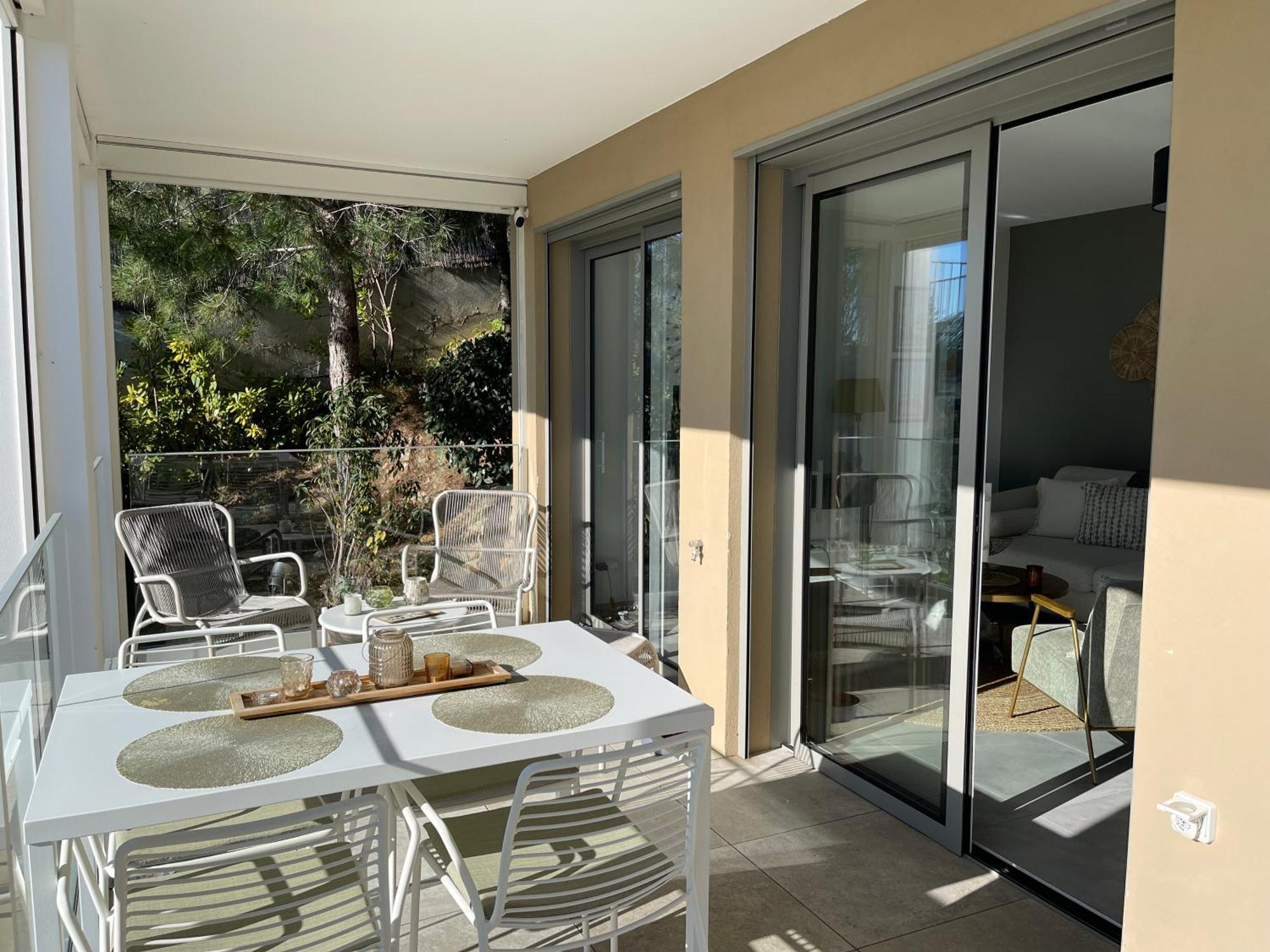 Appartement De Luxe Eze Village Vue Mer Avec Piscine ภายนอก รูปภาพ